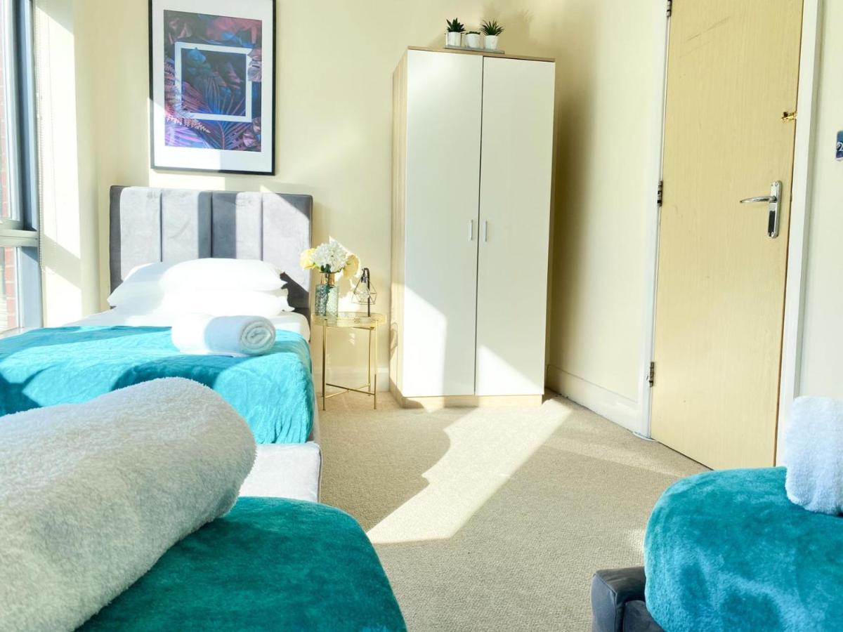 Tudors Esuites House City Centre Netflix Birmingham Bagian luar foto