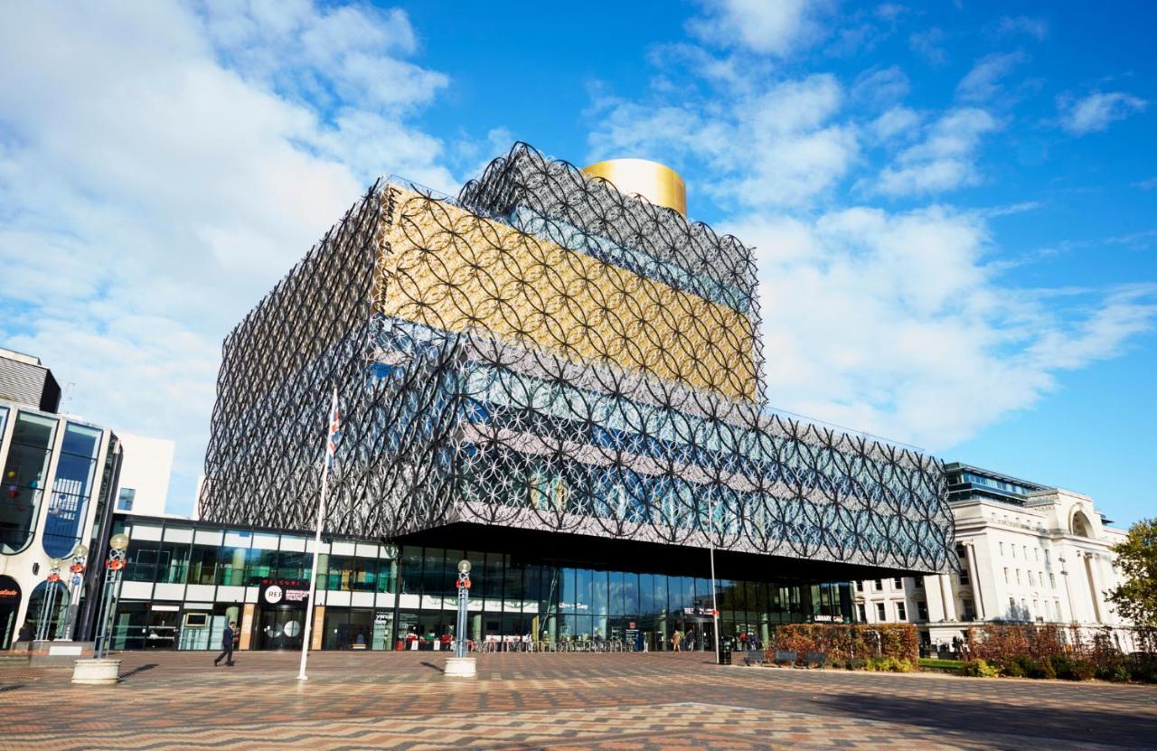 Tudors Esuites House City Centre Netflix Birmingham Bagian luar foto